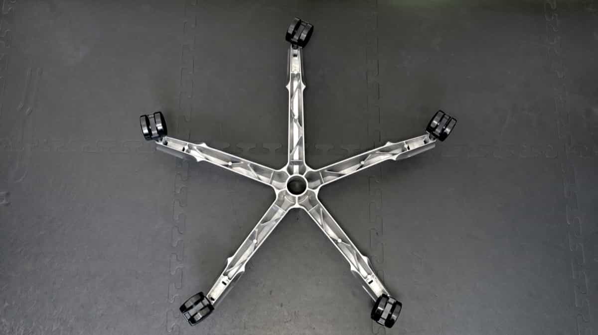 FlexiSpot C7 Morpher キャスター取り付け後